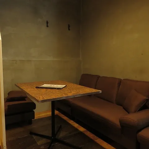 シックな落ち着いた空間